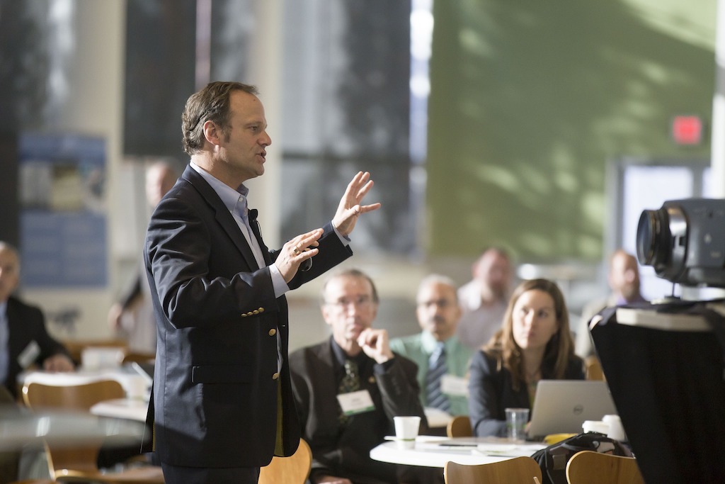 Reussir sa convention de franchises Franchise Management intervient sur le développement du capital humain, et de l'intelligence collective de votre réseau de franchise