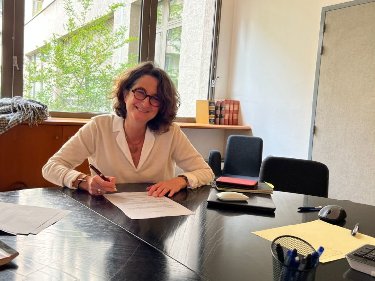 Signature Emmanuelle Vaillant associee Franchise Management